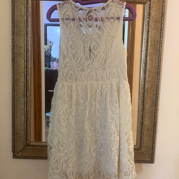 Windsor lace dress size M - Picture 4 of 4